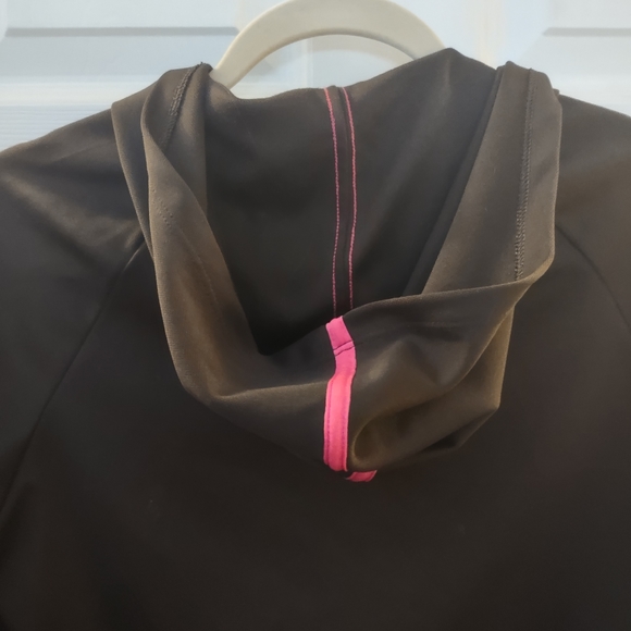 Nike FitDry Zip front hoodie - Picture 6 of 8